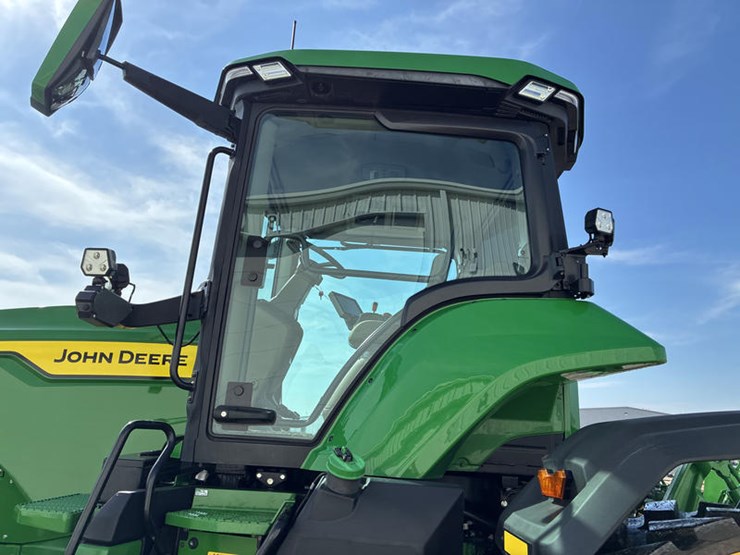 2023-john-deere-8rx-370-image-27