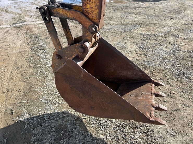 john-deere-350-image-32