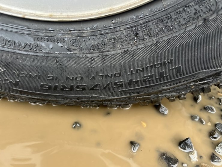 2012-chevrolet-colorado-image-18