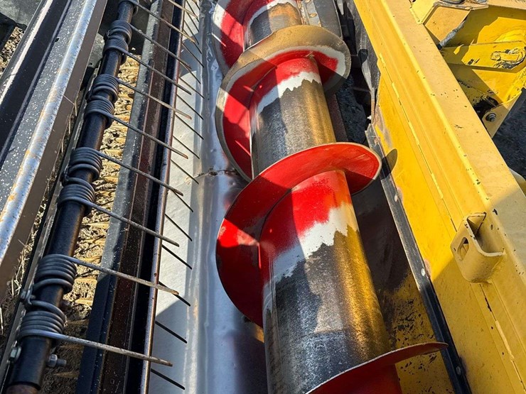 2011-new-holland-haybine-16hs-image-3