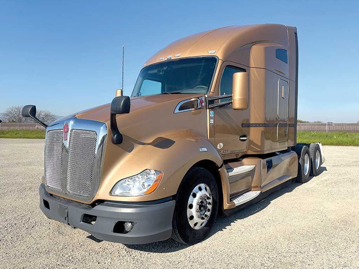 2022-kenworth-t680-image-1
