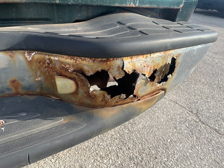 #1430-•-2002-green-gmc-sierra-(has-wi-title)-(of)-image-54