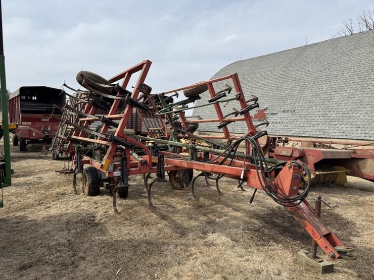 brillion-20'-field-cultivator-image-1