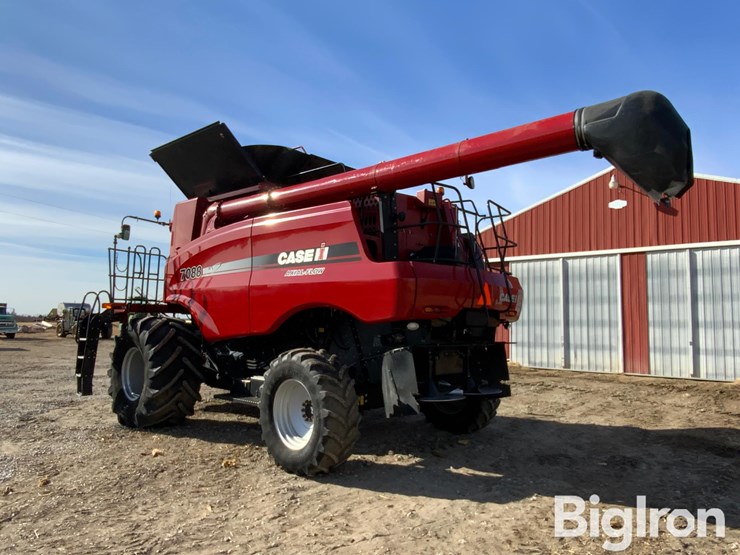 2010-case-ih-7088-image-7