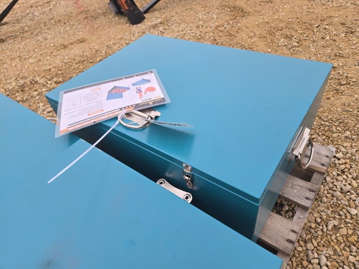 #8103-•-new-landhonor-ratchet-tie-down-&-flatpack-tool-box-image-3