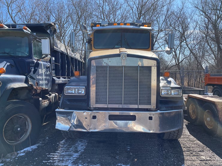 1997-kenworth-t800-image-2