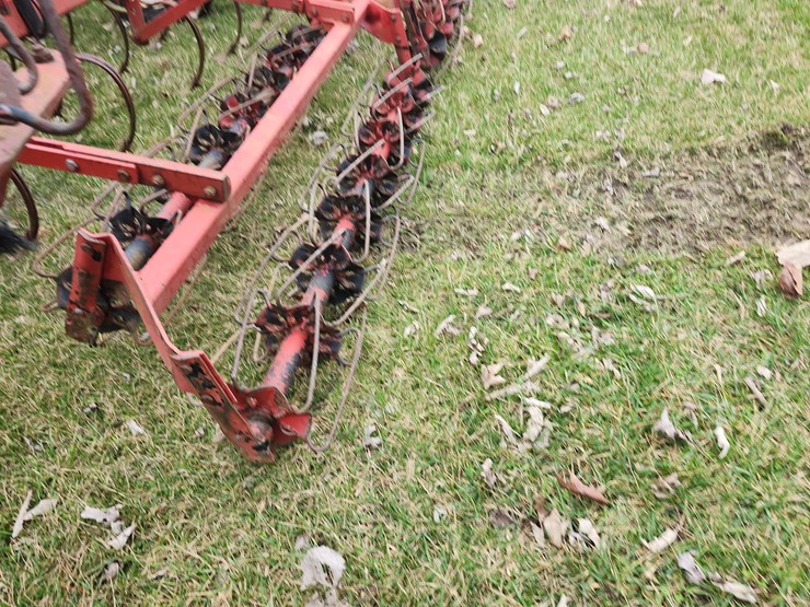 tag-#96,-18.5'-field-cultivator-image-8