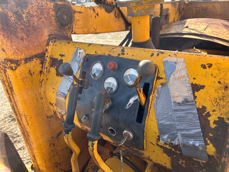 john-deere-350-image-46