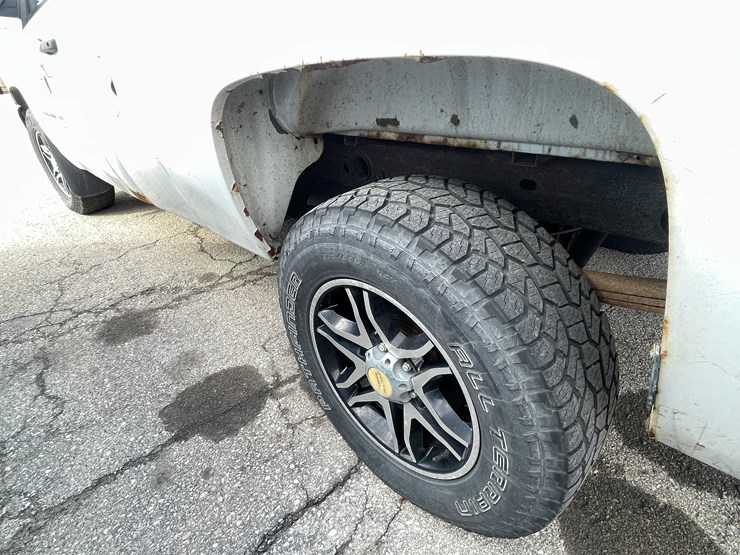 #1429-•-2008-white-chevy-silverado-(has-wi-title)-(of)-image-19