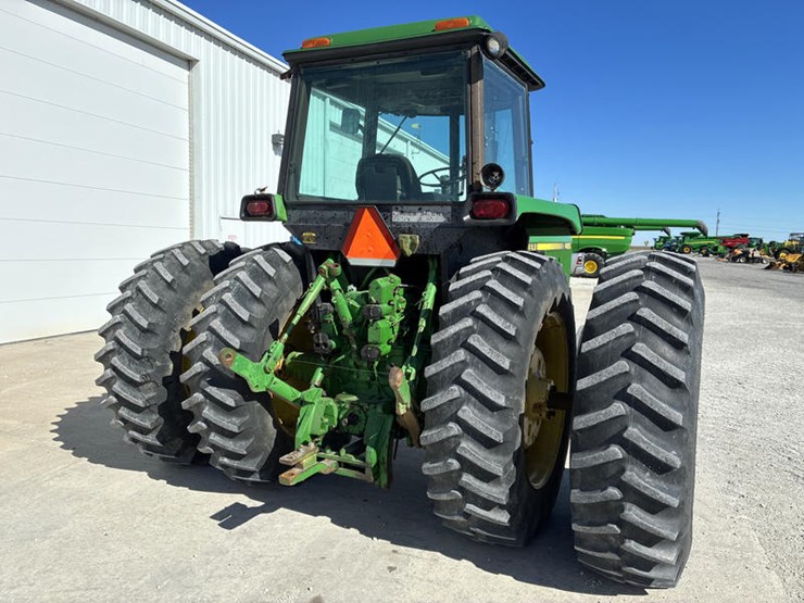 1984-john-deere-4650-image-6