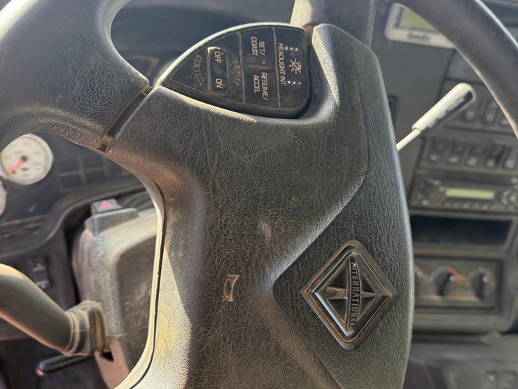 2012-international-prostar-image-29