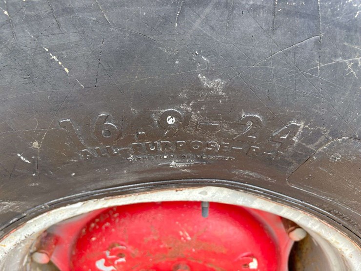 massey-ferguson-35-image-10