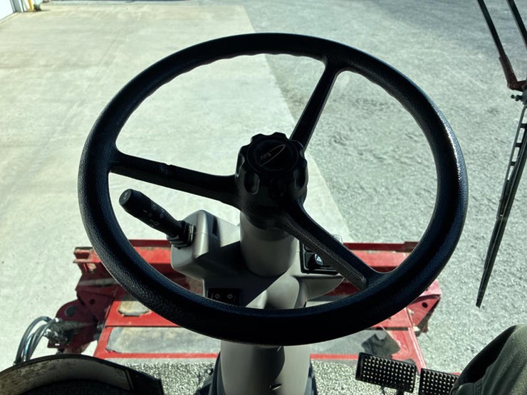 2012-case-ih-8230-image-102