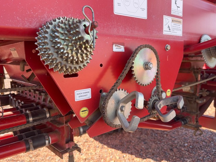 morris-contour-air-seeder-with-morris-8300-air-cart-image-24