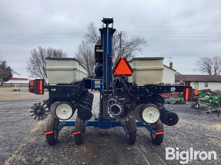 2010-kinze-3500-image-6