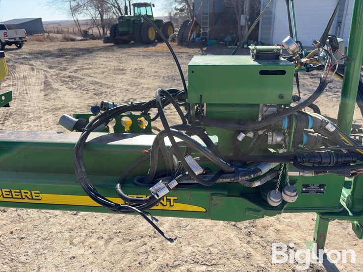 2013-john-deere-1770nt-image-13