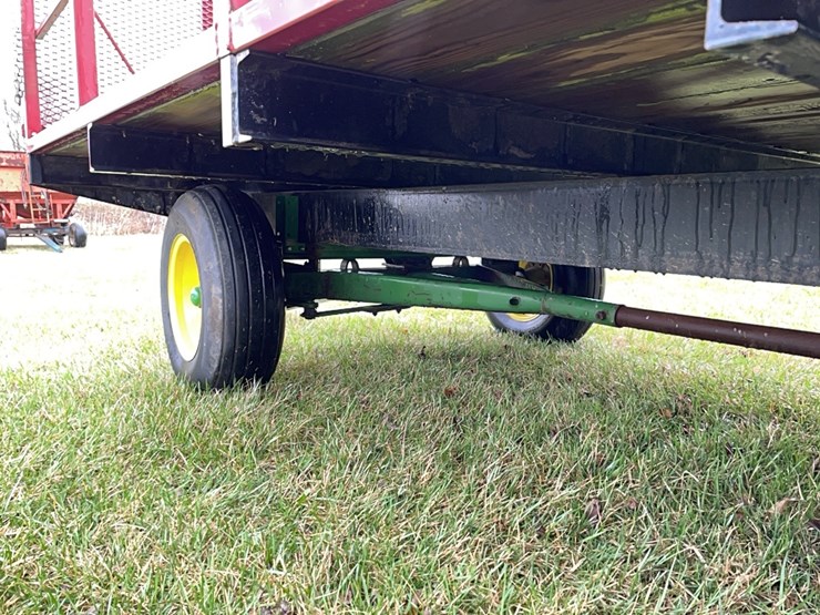 tag-#157,-18'-pequea-bale-wagon-image-13