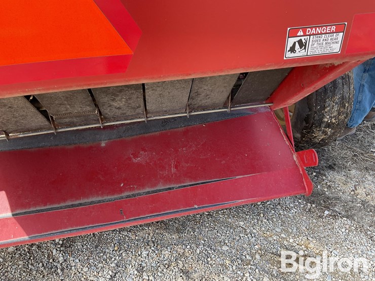 1997-new-holland-664-image-13