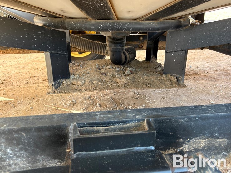 wylie-9000-gallon-triple-cone-nurse-tank-trailer-image-14