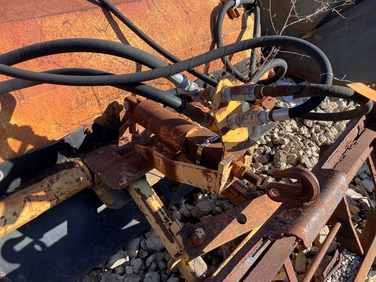 #6099-•-universal-mount-6'-mb-sweeper-image-6