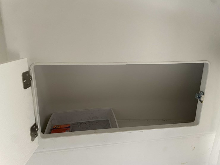 #1435-•-1978-airstream-land-yacht-31'---fully-remodeled,-road-ready-(has-wi-title)-(of)-image-20