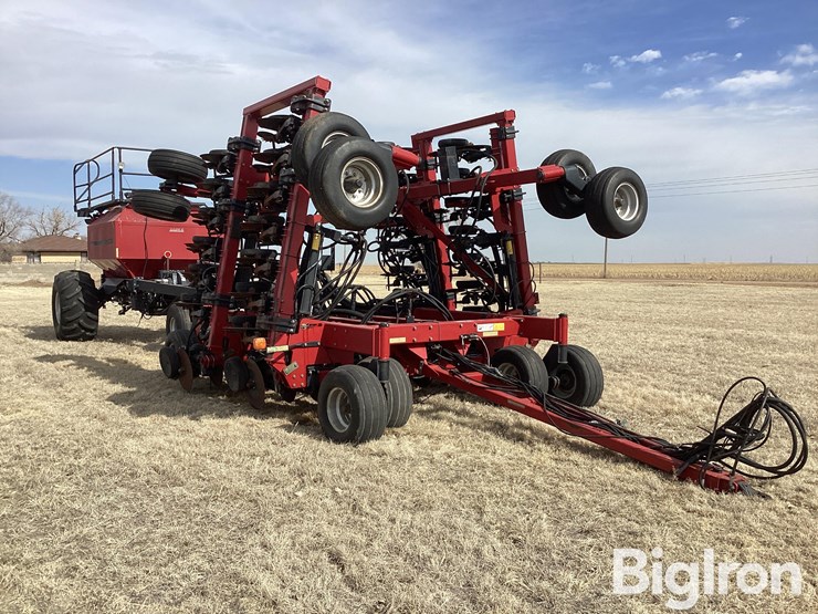 case-ih-sdx2230-air-seeder-w/adx2230-air-cart-image-3