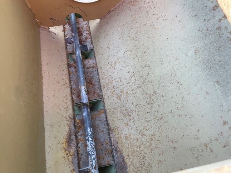 #6081-•-land-pride-3-point-25-72-seeder-image-12