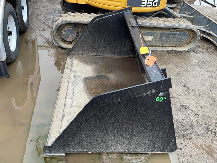 tag-#186,-new-es-60"-bucket-for-skid-loader-image-3