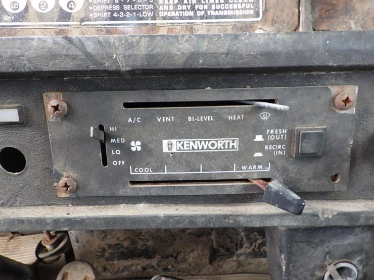 1987-kenworth-t600-image-39