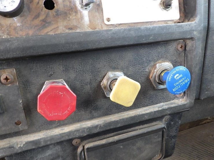 1987-kenworth-t600-image-40