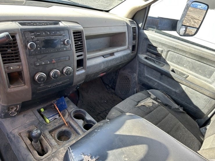 2012-dodge-ram-2500-image-14