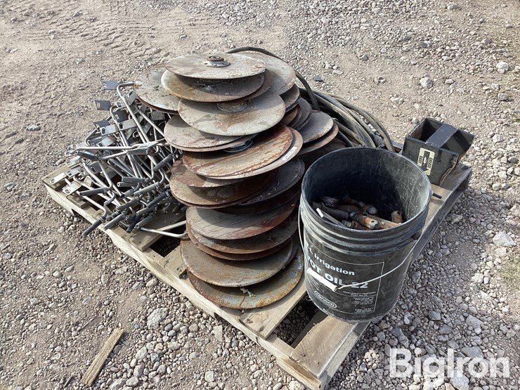 liquid-fertilizer-hose-brackets-&-discs-image-3