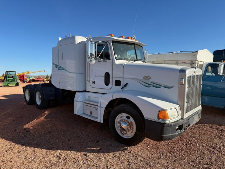 1993-peterbilt-377-image-37