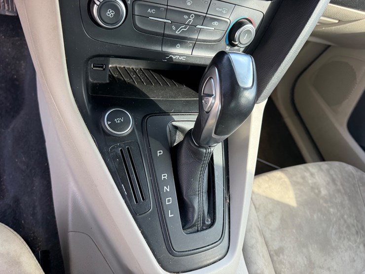 #36832-•-inop-2016-ford-focus-se-sedan-1fadp3f27gl212545-inv#-36832-image-30