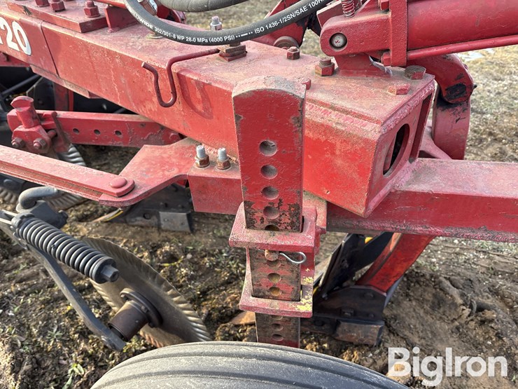 case-ih-720-image-17