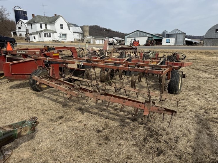 brillion-7-shank-chisel-plow-image-5