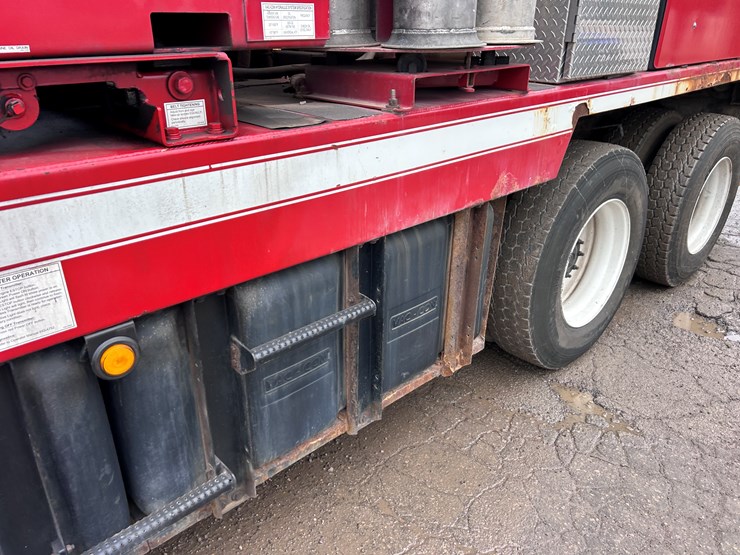 #1690-•-2013-international-7500-6x4-hydro-excavation-truck-image-17