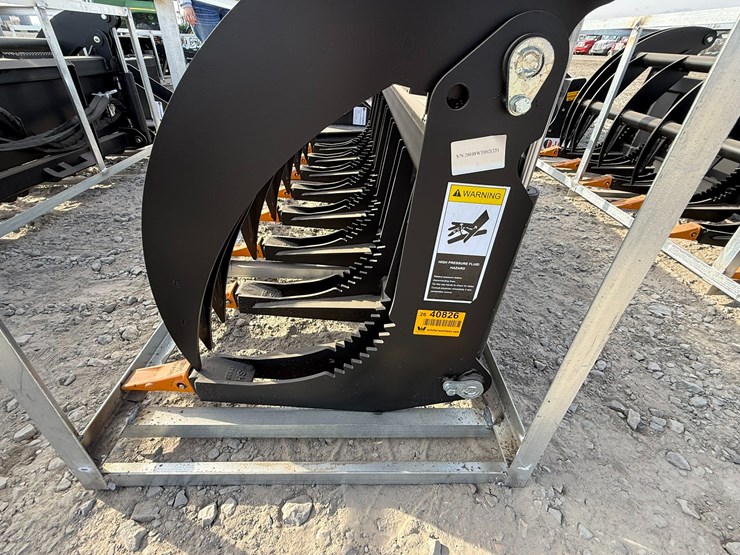 #2046-•-unused-6'-skid-steer-grapple-inv#-40826-image-5
