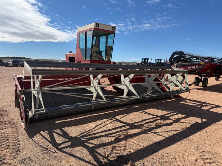 international-4000-image-3