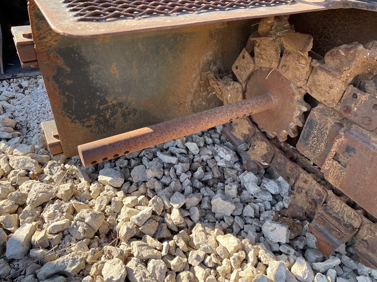 #6101-•-universal-mount-lowe-25c-trencher-image-5