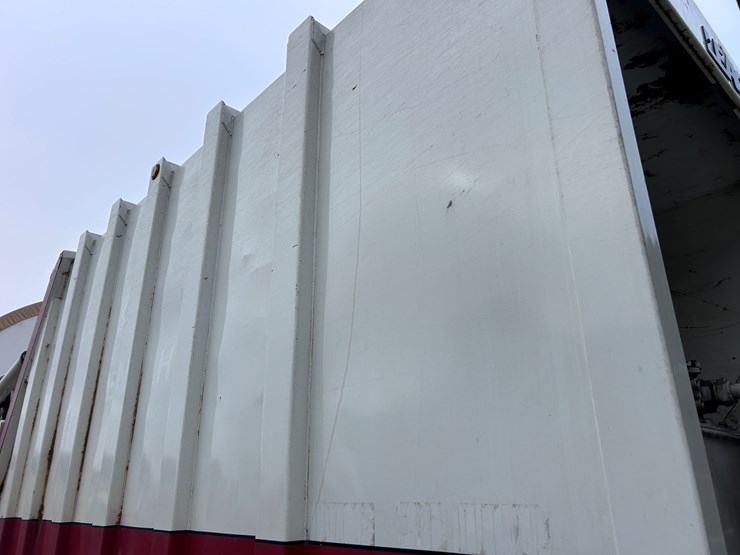 international-7400-image-22