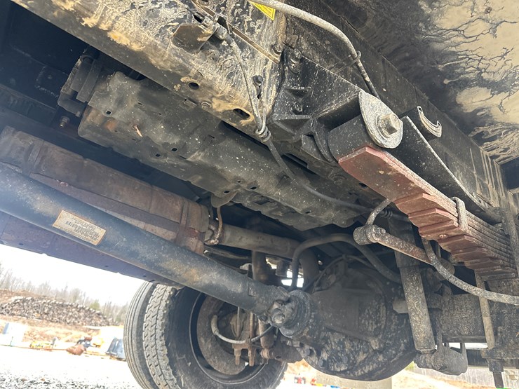 2005-ford-f550-image-48