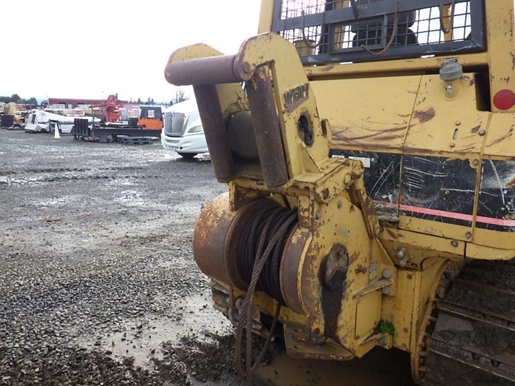 2004-caterpillar-d4g-xl-image-9