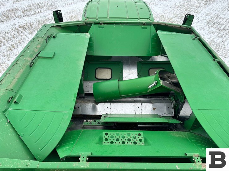 2006-john-deere-9860-sts-image-130