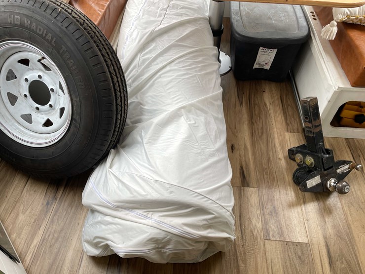 #1435-•-1978-airstream-land-yacht-31'---fully-remodeled,-road-ready-(has-wi-title)-(of)-image-108