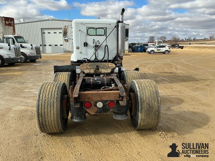 1999-freightliner-fld112-image-6