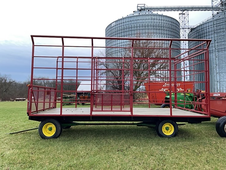 tag-#157,-18'-pequea-bale-wagon-image-15