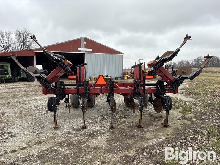 case-ih-2500-image-6