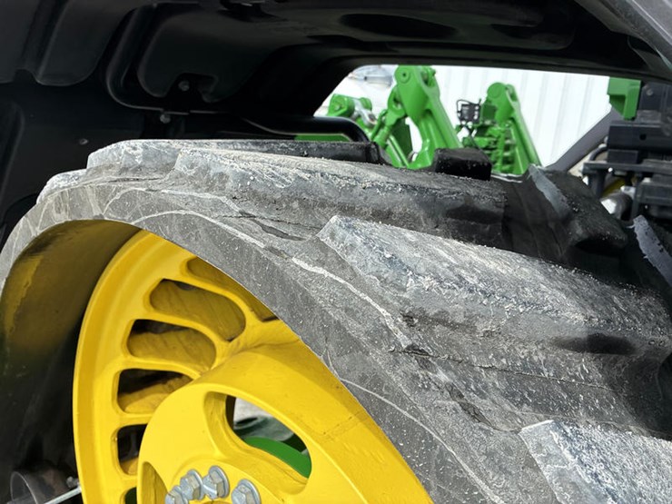 2024-john-deere-8rx-410-image-57