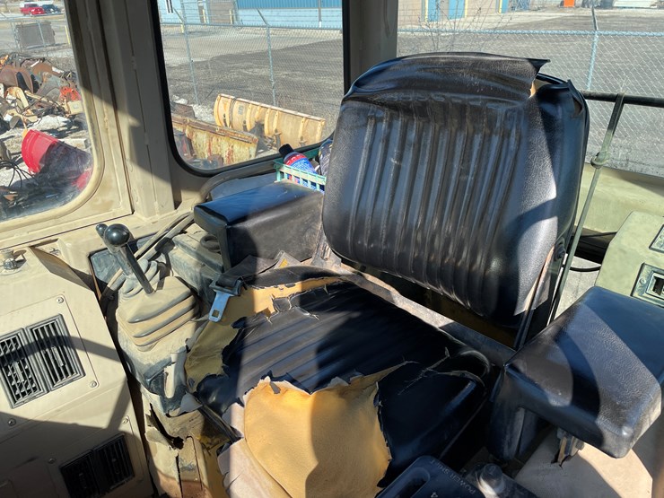 1998-deere-555g-wt-image-24